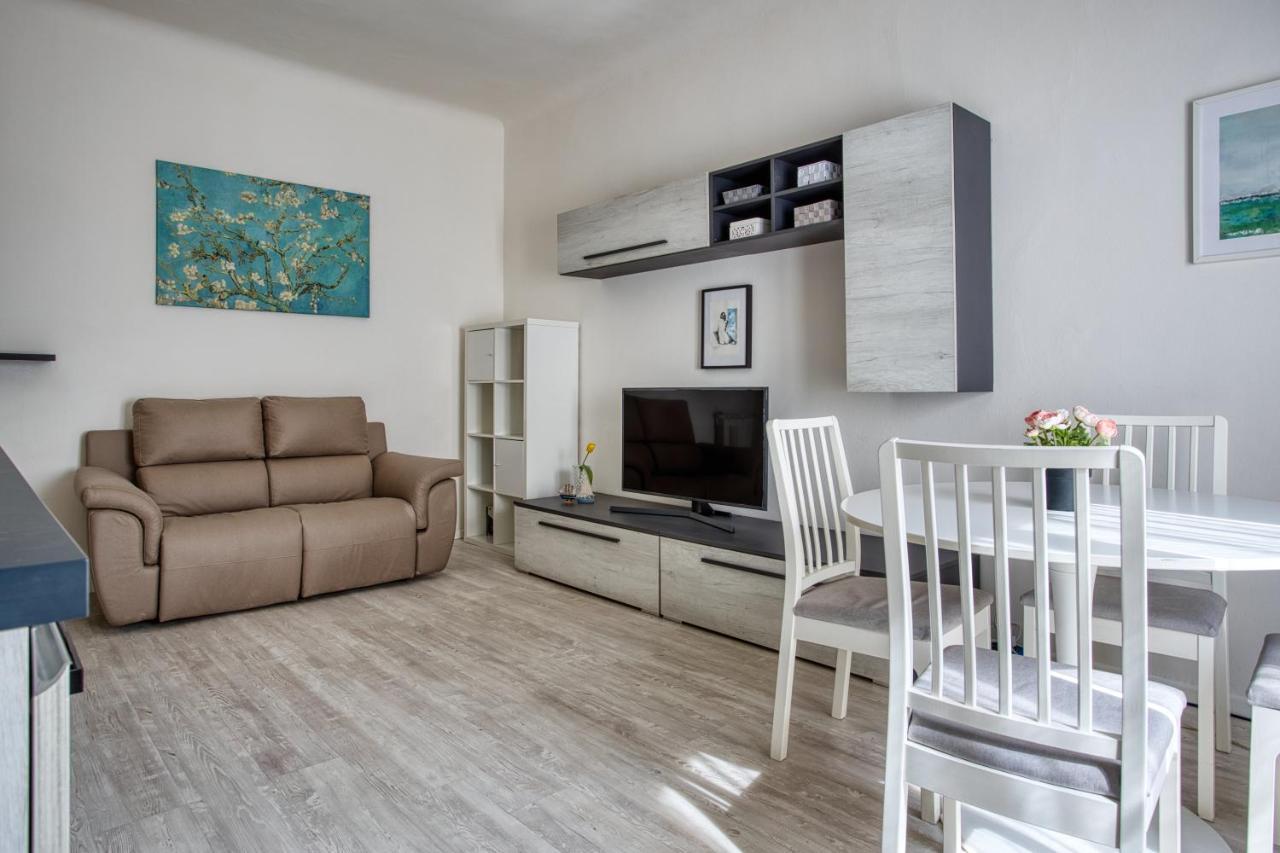 Joivy Chic 1 Bed Flat Apartment มิลาน ภายนอก รูปภาพ